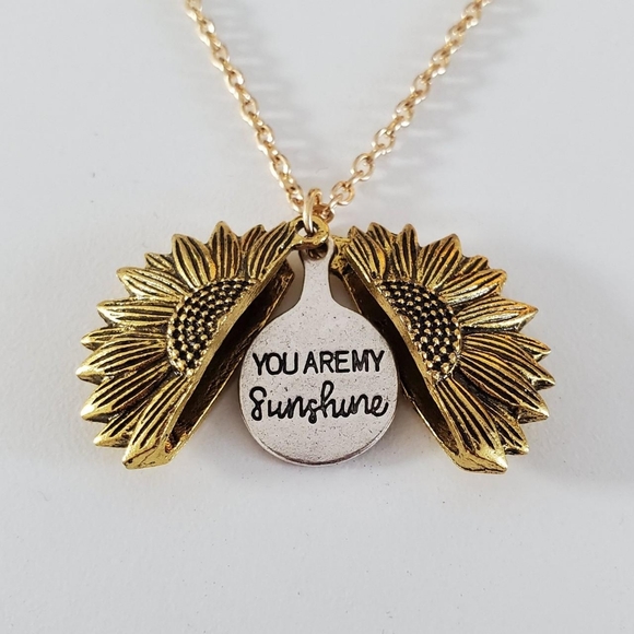 New Gold 'You Are My Sunshine' Flower Necklace - Picture 1 of 11